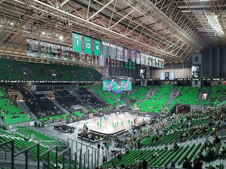 梅西参加今日训练，主帅霍约斯尚未决定出场（封面配图）